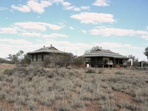 Old Mundiwindi Telegraph Station, distant view