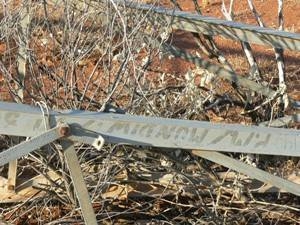 Name PM/MUNDIWINDI on old windpump