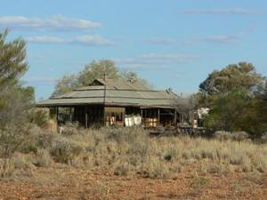 Last view of the old Telegraph Station, Mundiwindi